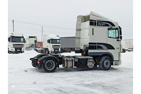 Выдача двух тягачей DAF FT XF105 в низкорамном исполнении Low Deck